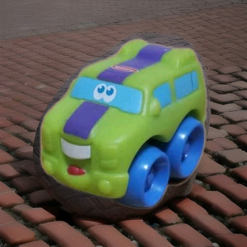 Playskool Hasbro Lil Chuck and Friends Rolling Truck Green Blue Wheels